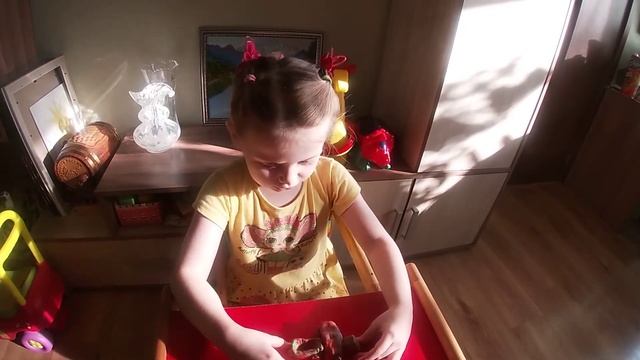 СОФИЯ рассказывает сказку КОЛОБОК. смотреть онлайн