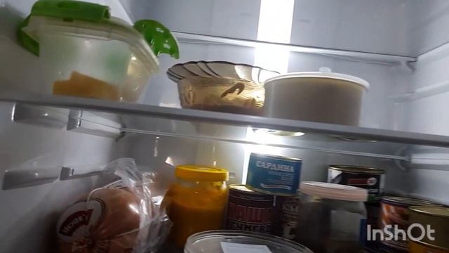 #жизньвдеревне Погода опять поменялась.Холодно.Уборка в холодильнике.