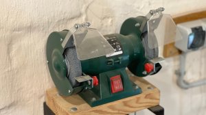 НАЖДАК В ГАРАЖЕ