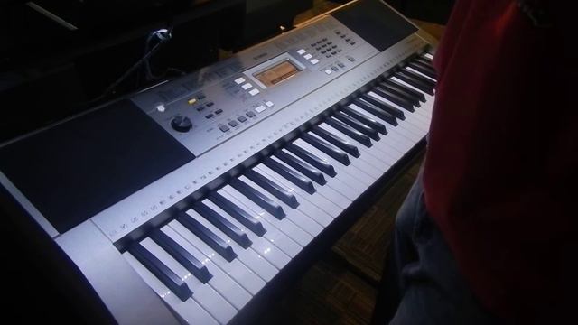 Yamaha PSR-E353 Review