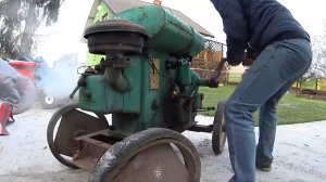 Запуск старого дизельного 1-цилиндрового двигателя 1952 года