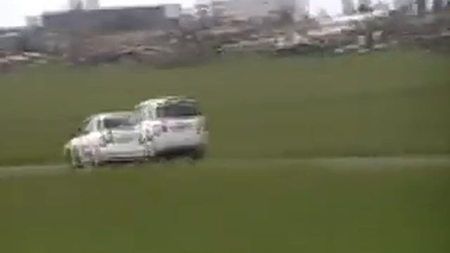 daewoo Nubira VS Ford territory running turbo and NOS смотреть онлайн