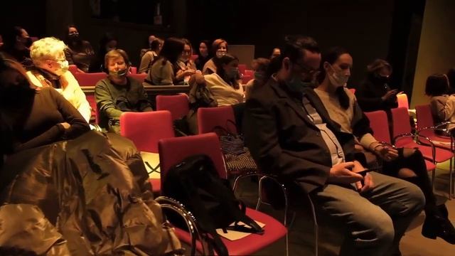 Первые впечатления зрителей о спектакле "Красотка" смотреть онлайн