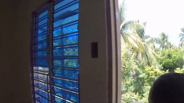 Осматриваем новые окна, вроде довольны - Жизнь на Филиппинах смотреть онлайн