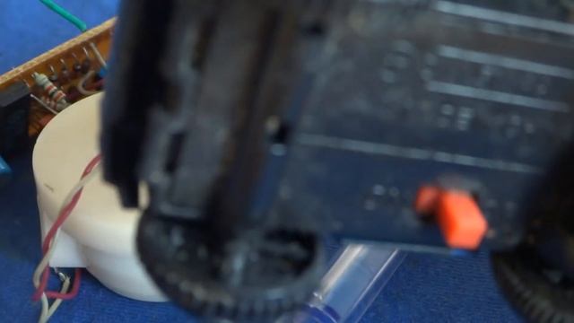 "ШАРМАНКА АПОКАЛИПСИСА" самоделка из УМС слушаем музыку без батареек и розеток смотреть онлайн