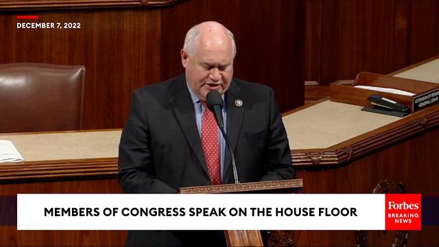 Ron Estes Accuses Biden Of ‘Hindering American Energy Independence’ смотреть онлайн