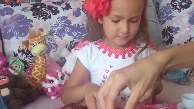 Холодное сердце.Анна и Эльза.День рождения Эльзы,барби в гостях.Праздничный торт ?. Видео для детей смотреть онлайн