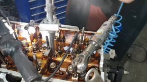 Замена маслосъемных колпачков БМВ Х5 Е53 E70 E65 N62 BMW