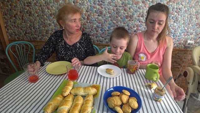 МУКБАНГ СОСИСКИ В ТЕСТЕ ОТ НАСТИ | MUKBANG SAUSAGES IN THE DOUGH FROM NASTYA #мукбанг #mukbang