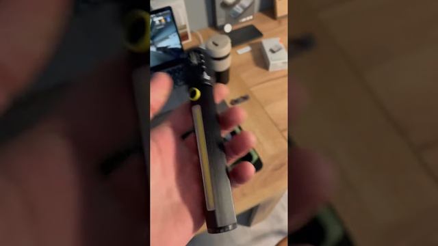 Компактный портативный фонарик X-Balog на аккумуляторе смотреть онлайн