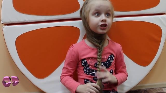ДЕТСКИЕ ПРИЧЕСКИ. Необычная косичка. Простые прически для детей ✿ Сomedy Detki смотреть онлайн