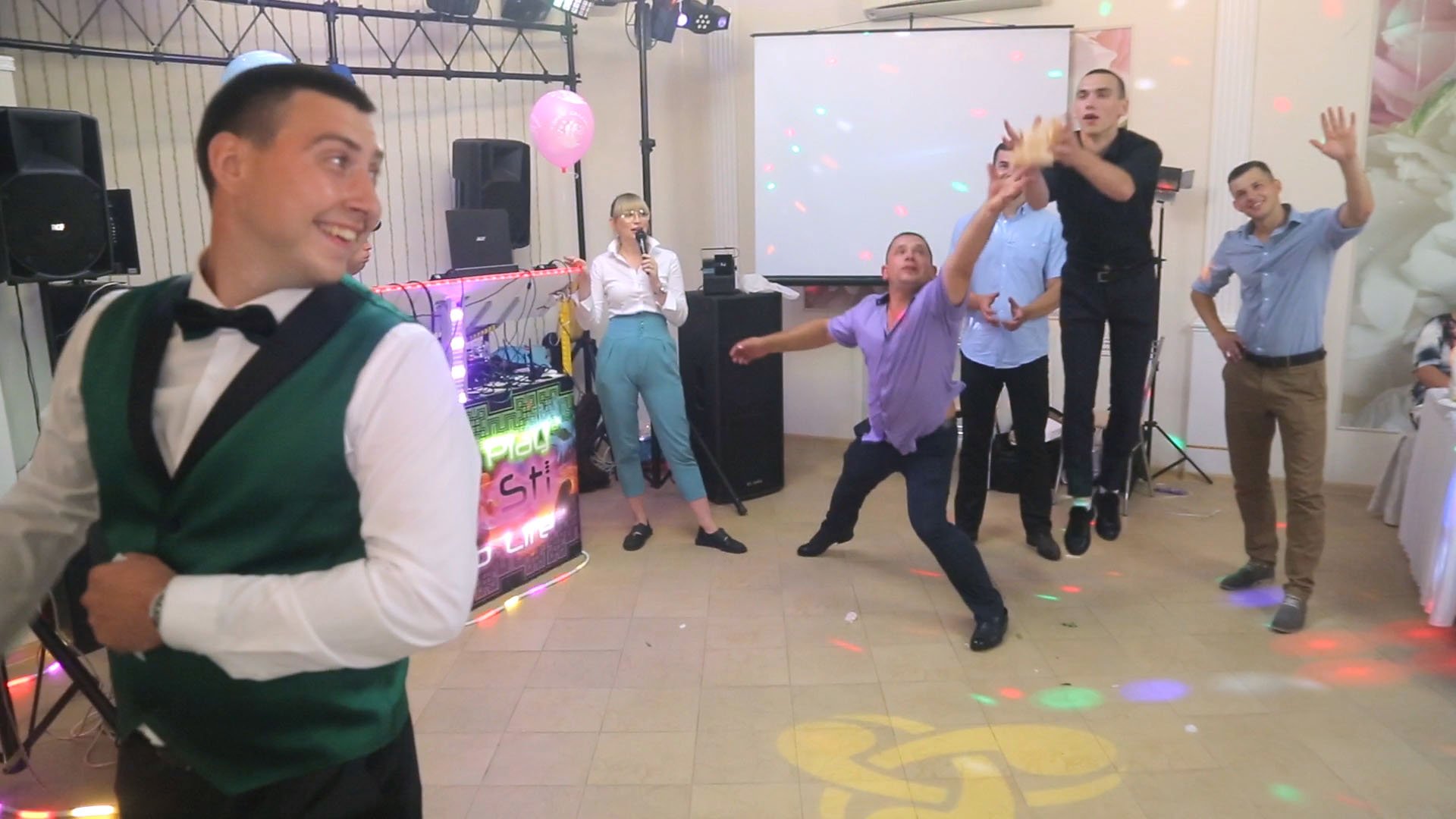 Свадебные традиции с букетом и подвязкой смотреть онлайн