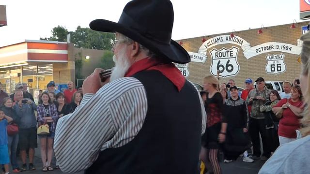 Gun-fight on Route 66 at Williams, Arizona, 12th June 2017 - part 2 смотреть онлайн
