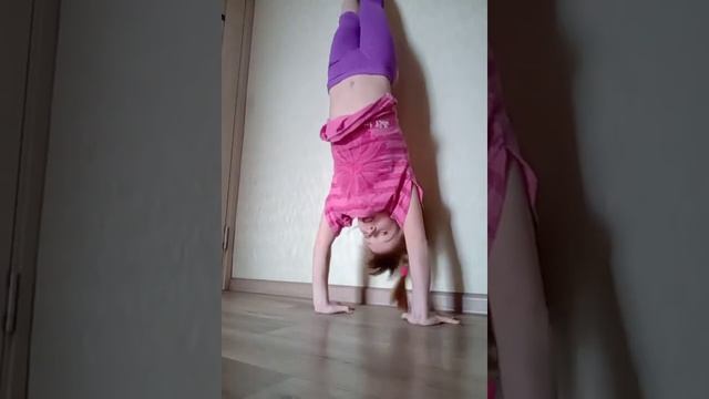 Как научиться стоять на руках 2 серия смотреть онлайн