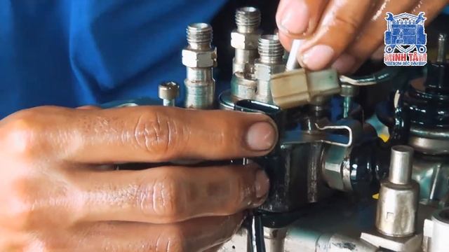 ? Lắp Ráp Heo Dầu Tết Vuông HYUNDAI | Minh Tâm Bơm Béc Dầu