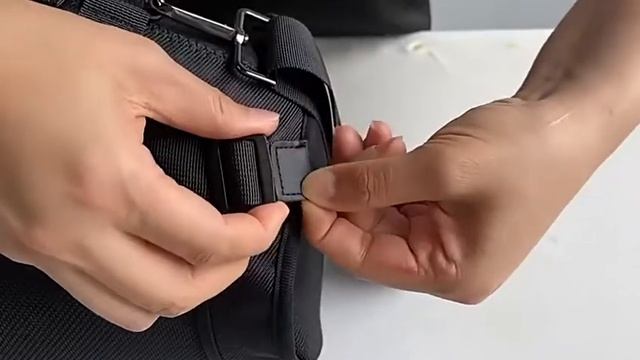 JBL BOOMBOX SHOULDER STRAP BAG CASE смотреть онлайн