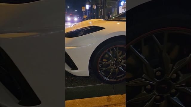 White chevrolet corvette stingray spotted in Melbourne ? #supercar #luxurycar #chevrolet #shorts смотреть онлайн