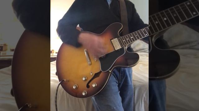 2020 Gibson Custom 1961 ES-335 Reissue VOS - Vintage Burst - short demo смотреть онлайн