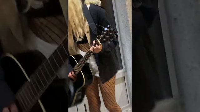 Папин Олимпос - темно оранжевый закат «Стэйша cover” смотреть онлайн