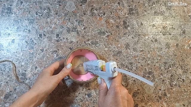 No one could believe what I made out of an unnecessary little thing. Cool DIY idea. смотреть онлайн