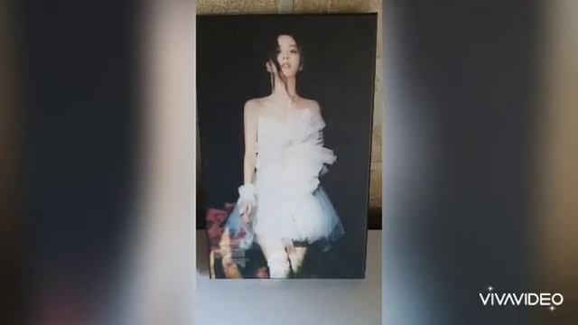 Из Южной Кореи Уйгууна заказывала оригинальные k-pop альбомы любимых корейских исполнителей. смотреть онлайн