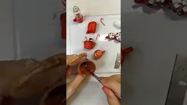 МК новогодняя кружка из полимерной глины (эфир) смотреть онлайн