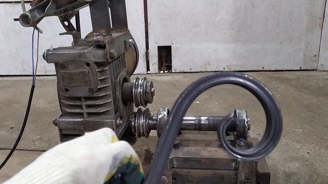 Станок для усиления профильной трубы. Прокаточный станок из двигателя от стиральной машины. смотреть онлайн