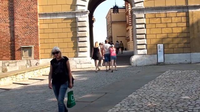 Krakow Poland Wawel смотреть онлайн