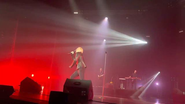 SHAMAN «ТЕРЯЕМ МЫ ЛЮБОВЬ» Grodno 16.10.2022 r @SHAMAN_ME смотреть онлайн