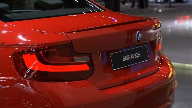 BMW at the 2014 North American International Auto Show | AutoMotoTV смотреть онлайн