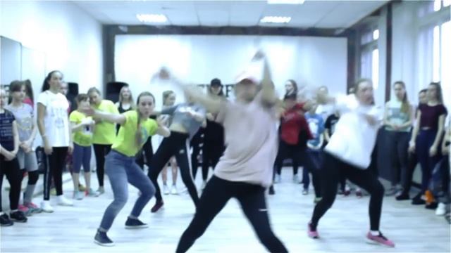 Танцы в Череповце группы Виктории Никитиной / Kool John–Blue Hunnids смотреть онлайн