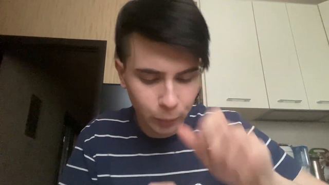 Обзор йогурта ,,Коломенский,, с коллагеном и малиной . смотреть онлайн