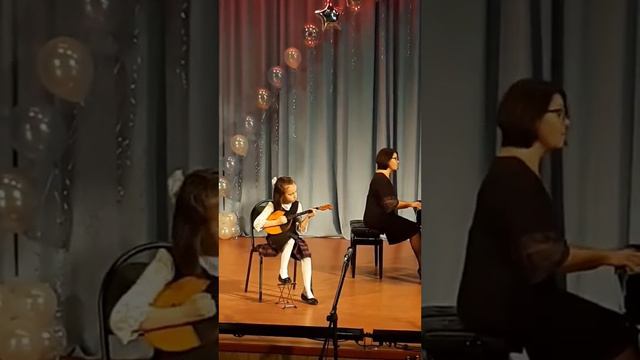Я играю на домре, пьеса "Котёнок" смотреть онлайн