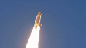 Запуск космического челнока Шаттл. Н. А. С. А.  С мыса Канаверал .Ракетой.