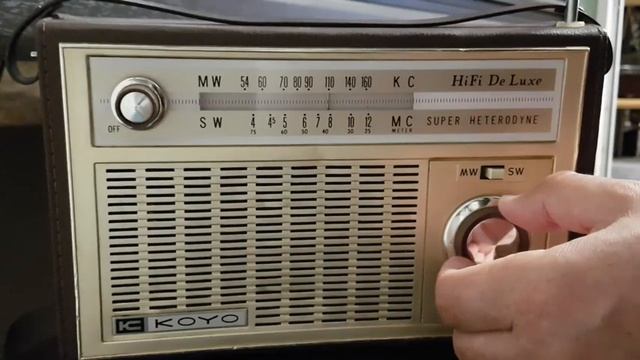 Японский винтажный радиоприемник KOYO. КВ диапазон смотреть онлайн