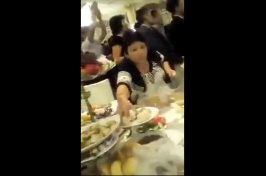 Пока никто не видит смотреть онлайн