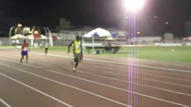 2011 CAC Age Group 4x100m 13-14 Heat 2 смотреть онлайн