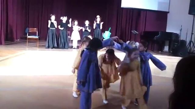 маленькие девочки танцуют татарский танец смотреть онлайн