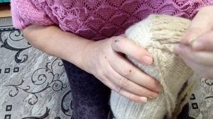 Как заштопать носки шерстяные, красиво и аккуратно.