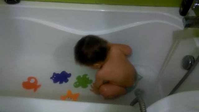 испытываем подгузник) смотреть онлайн