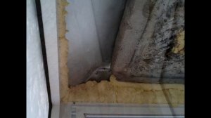 Самая бюджетная обшивка балкона в хрущевке. Отделка дешевыми пластиковыми панелями.