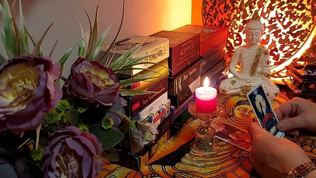 КАК КО МНЕ ОТНОСИТСЯ ЗАГАДАННЫЙ МУЖЧИНА ? смотреть онлайн