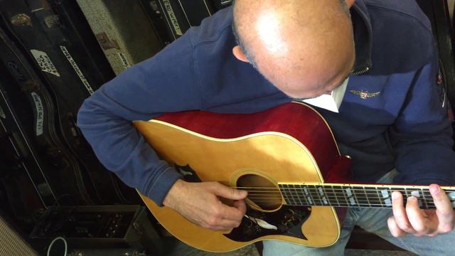 1973 GIBSON DOVE CUSTOM смотреть онлайн