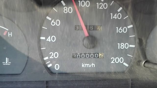 300000km Hyundai Accent 1996