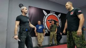 Тактика ближнего боя  Семинар  Денис Ряузов  Снова нож