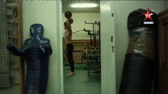 White Lies - Farewell To The Fairground @ 2009 VIRGIN RADIO TV смотреть онлайн