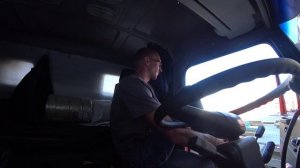 Развалилась коробка отбора мощности на Камазе, ремонт в полевых условиях.