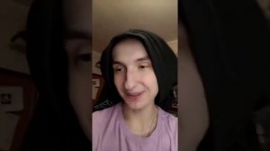 Мам, там эта соседка опять пришла, и другие вайны