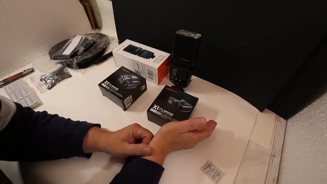 Godox X1t-C, 2x Godox TT600.  Unboxing