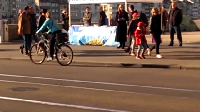 Scientology-Basel-Stand bei der Mittleren Brücke 2 - 31. Oktober 2015 смотреть онлайн